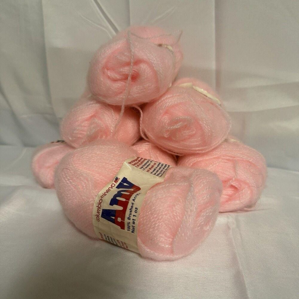 Columbia Minerva 7 Skeins Amy Yarn 1oz Pink Frappe Lot 572560 Col 2704 ML 402
